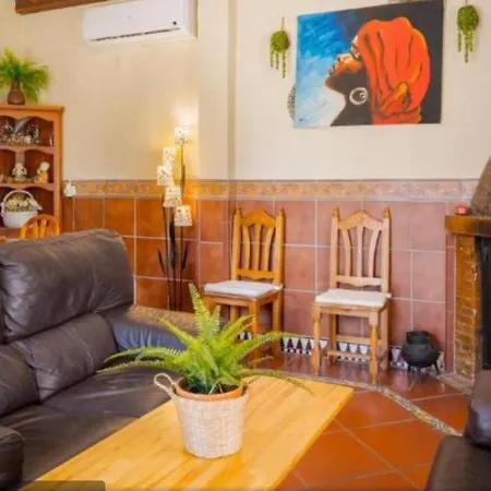 La Morada Del Yayo 15 Minutos De Sevilla Holiday home La Pajanosas